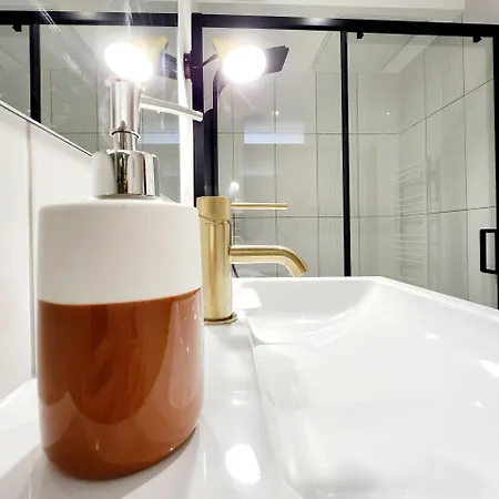 Appartement Le 56, Calme, Entre Et - Sejouraixlesbains